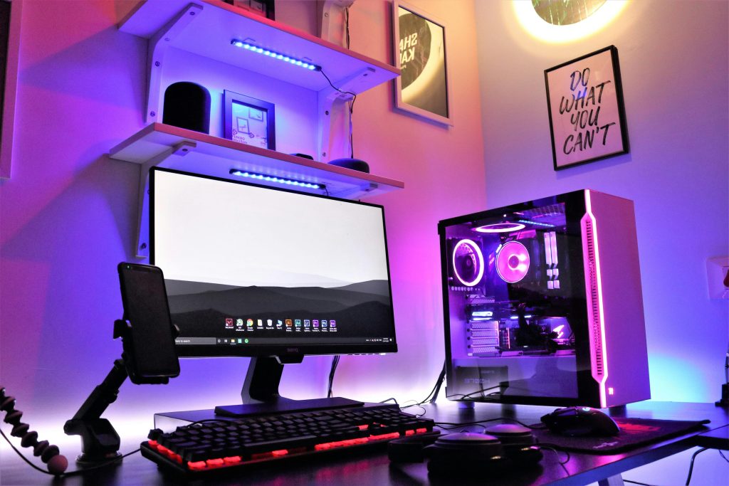Futuristic computer setup, showing quantum computing for logistics.
